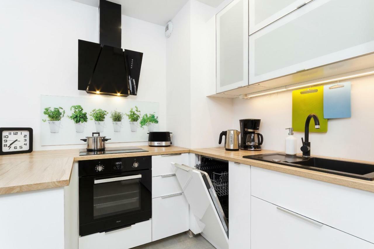 Apartments Claro II By Noclegi Renters Krakau Buitenkant foto